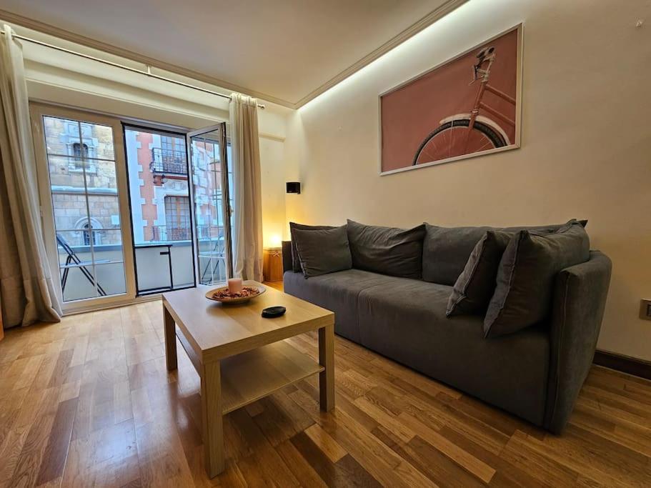 636A Gran Apartamento En Pleno Centro Oviedo Eksteriør billede