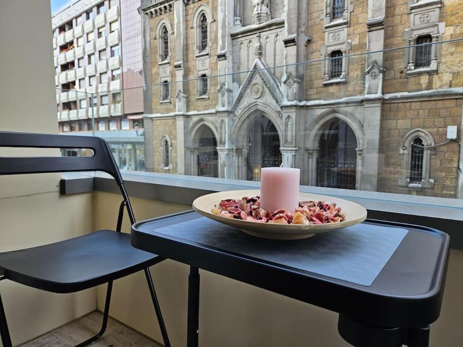 636A Gran Apartamento En Pleno Centro Oviedo Eksteriør billede