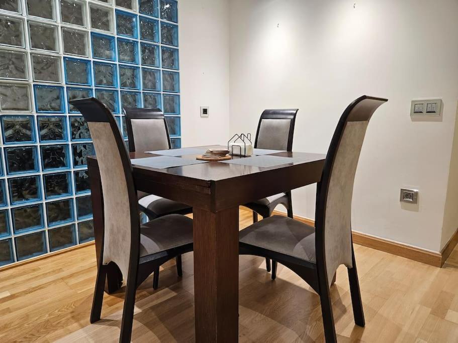636A Gran Apartamento En Pleno Centro Oviedo Eksteriør billede