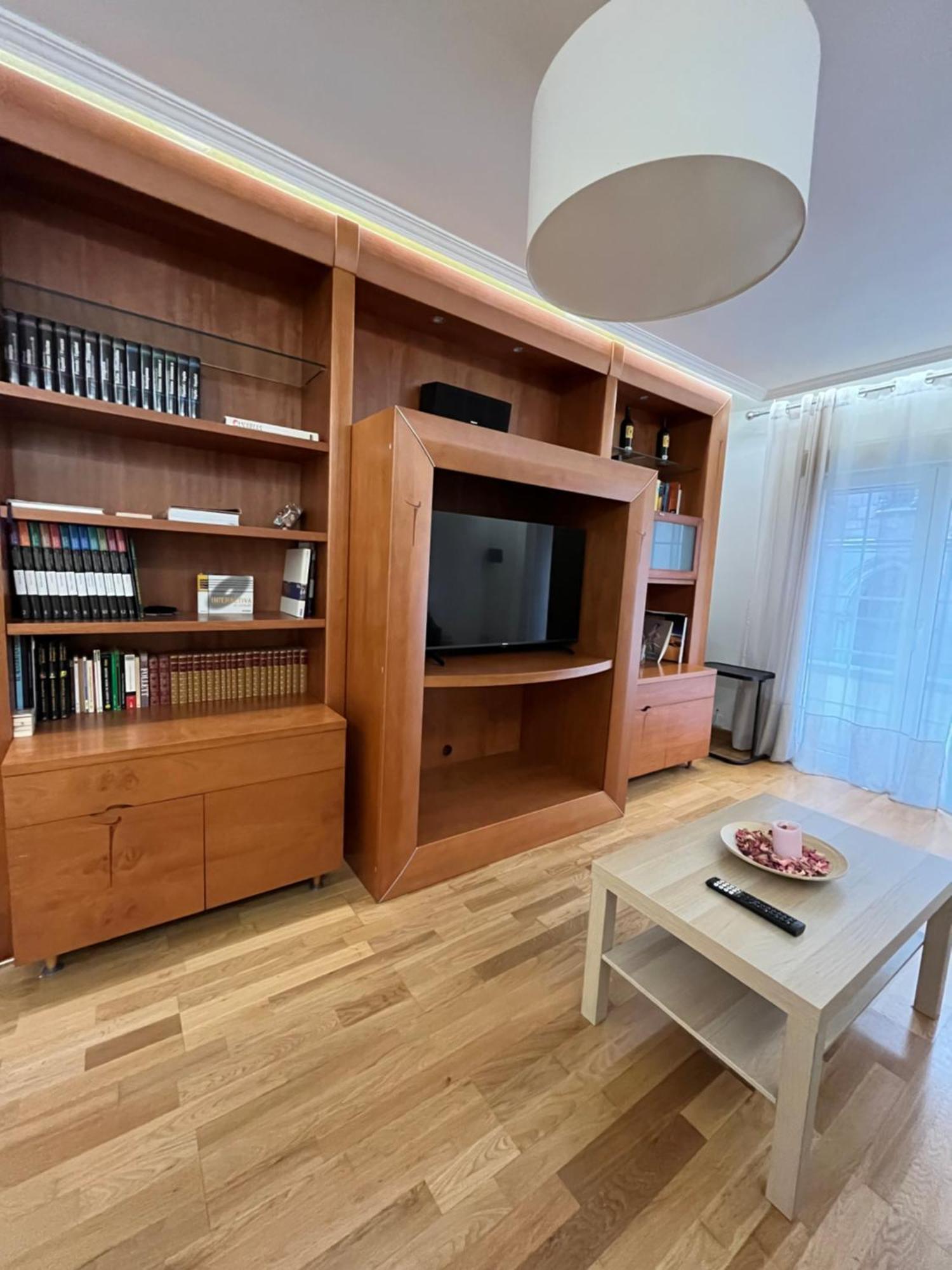636A Gran Apartamento En Pleno Centro Oviedo Eksteriør billede